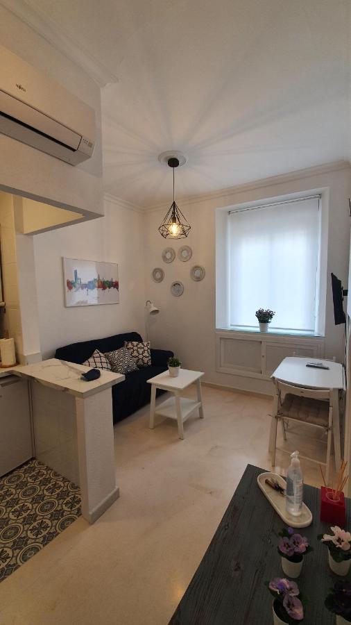 Encantador Apartamento En El Corazon De Sevilla Екстер'єр фото