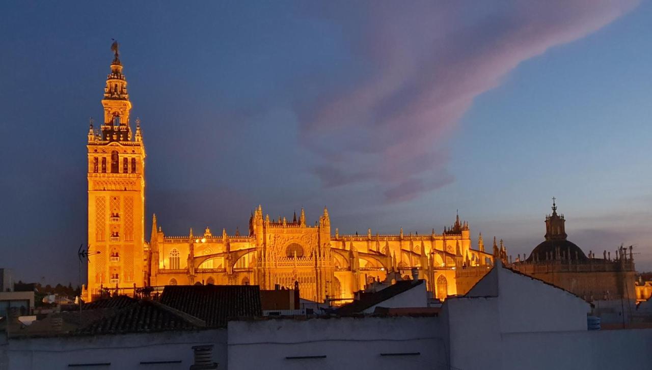 Encantador Apartamento En El Corazon De Sevilla Екстер'єр фото