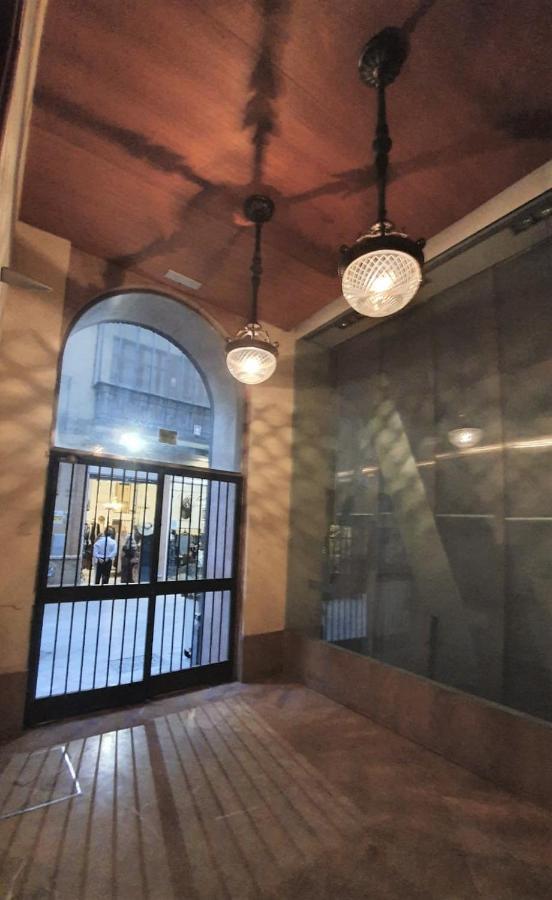 Encantador Apartamento En El Corazon De Sevilla Екстер'єр фото